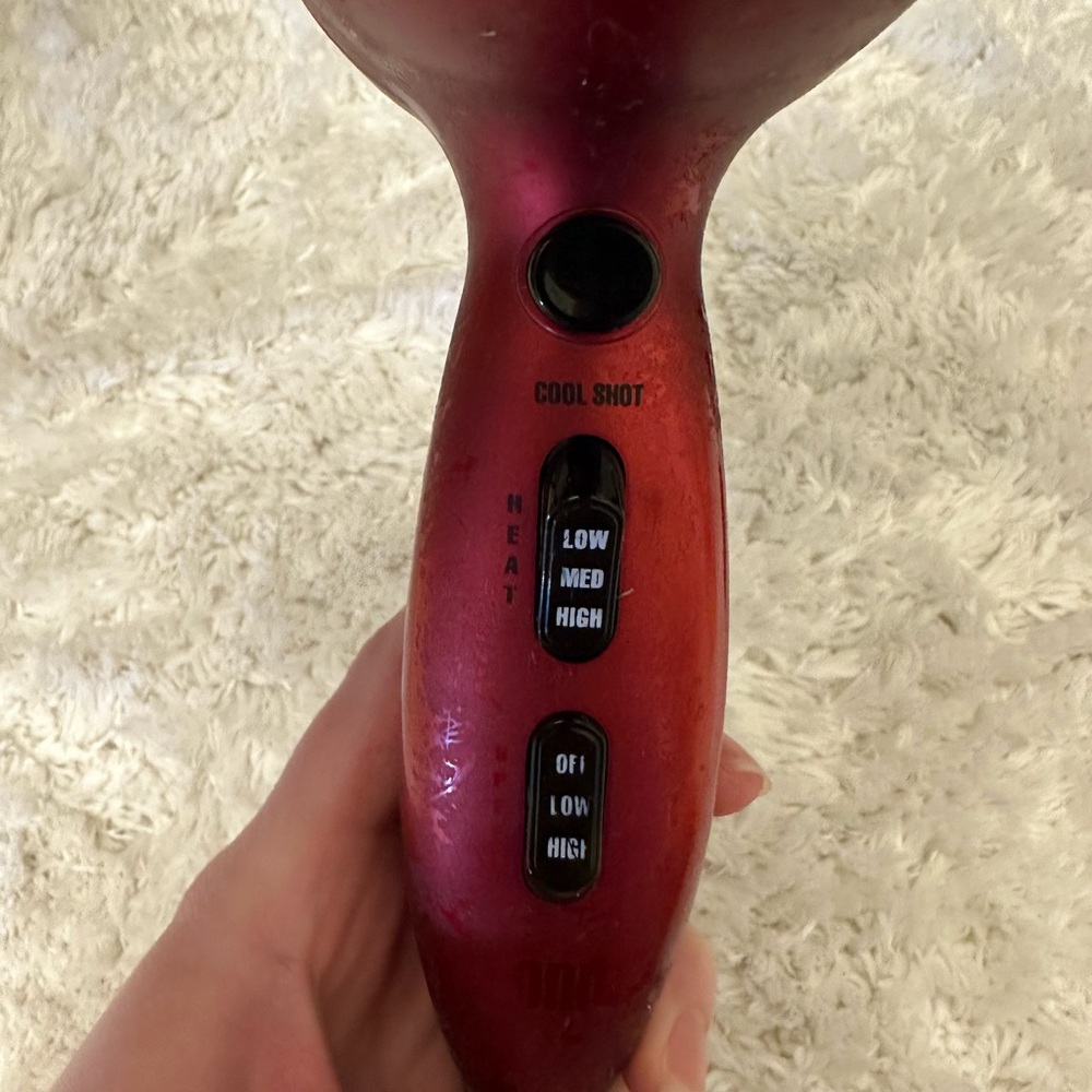 Hot Tools Tourmaline 2000 hairdryer with two attachments